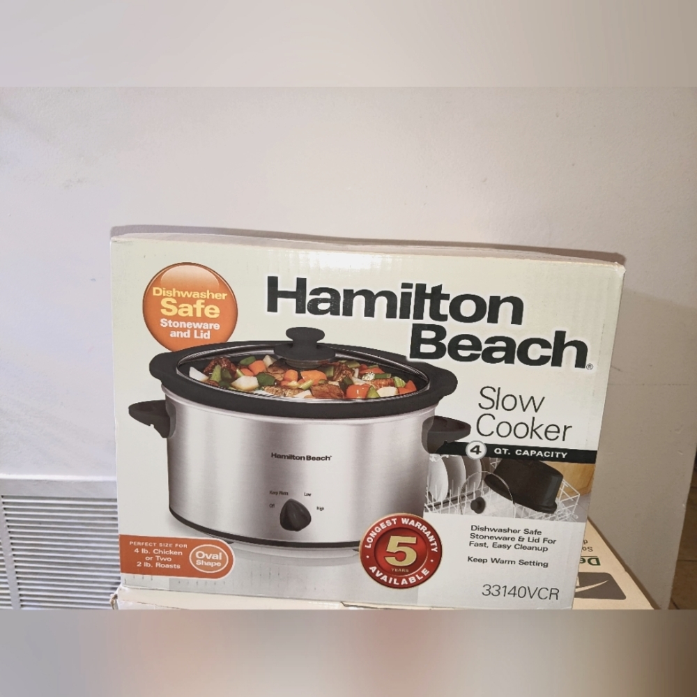 Slow cooker